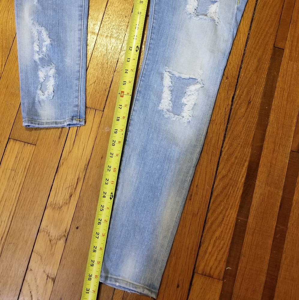 True Religion Distressed Jeans - Picture 4 of 8